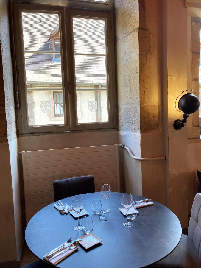 Hotel Le Corbeau Auxonne Esterno foto