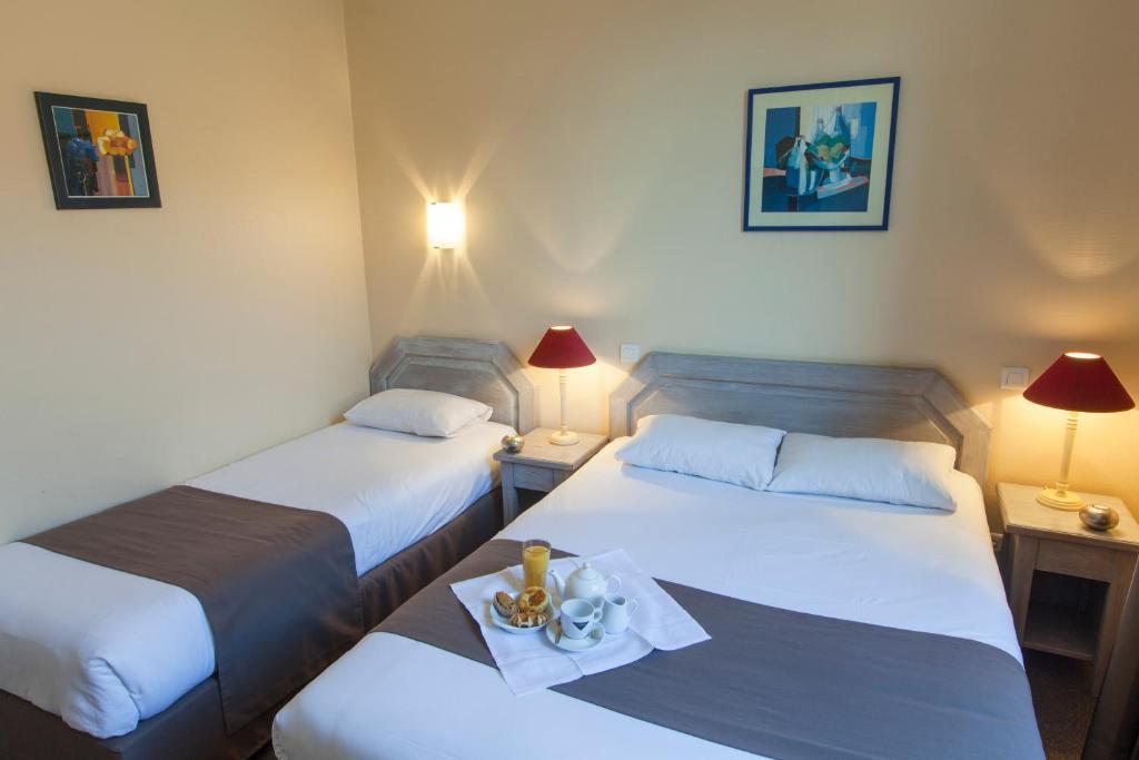 Hotel Le Corbeau Auxonne Camera foto