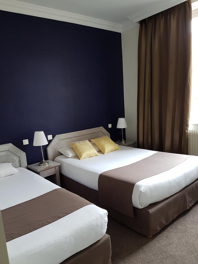 Hotel Le Corbeau Auxonne Esterno foto
